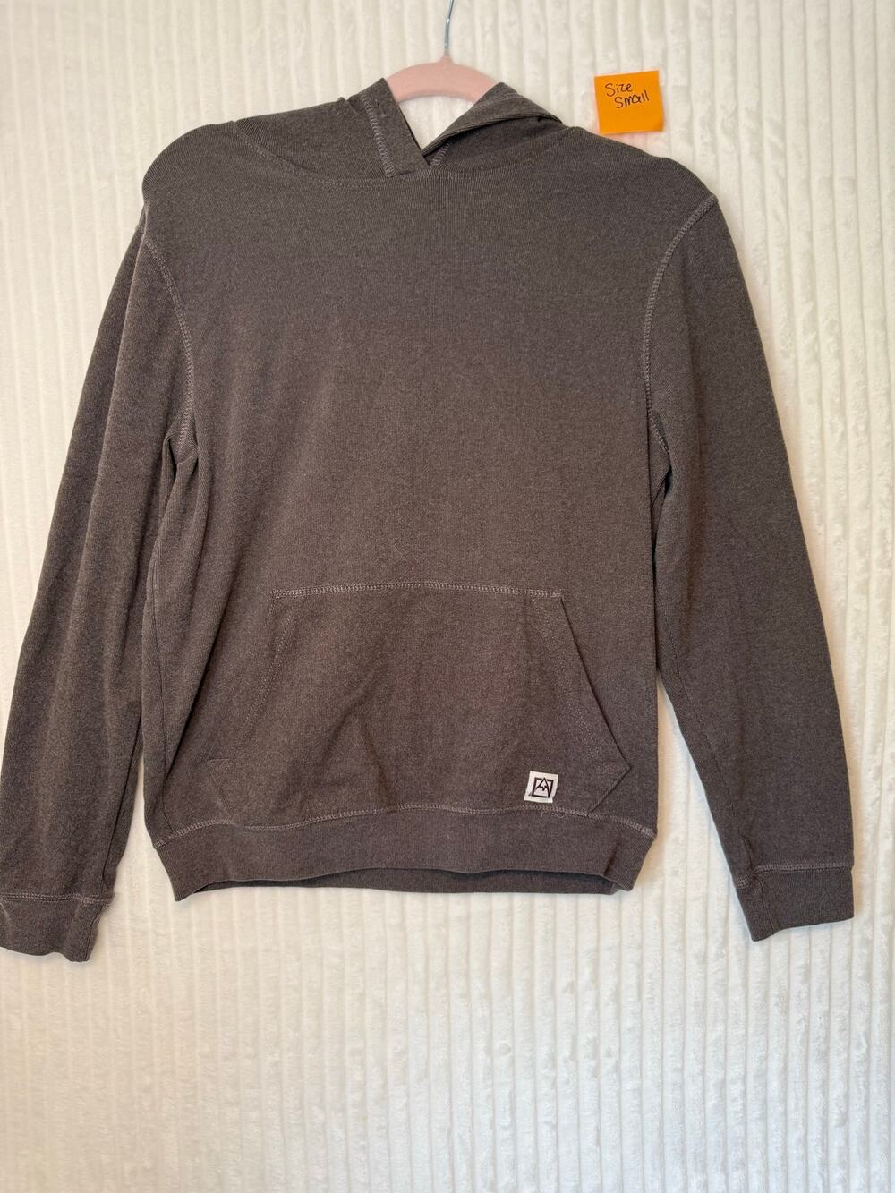 Women’s Avalanche pull over hoodie size small